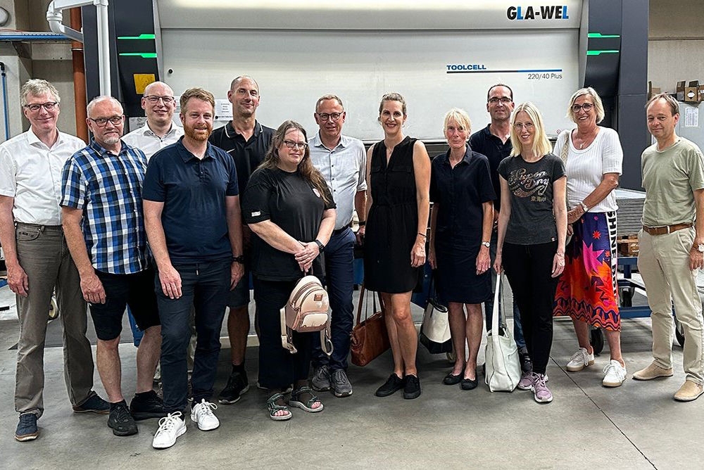 Besuch des Arbeitskreis Schule-Wirtschaft Melle bei der Firma GLA-WEL